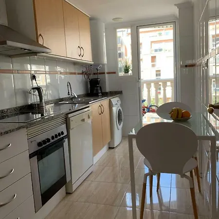 Apartamento En * Дения
